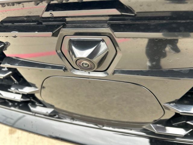 New 2027 Chrysler Pacifica Select FWD image 3
