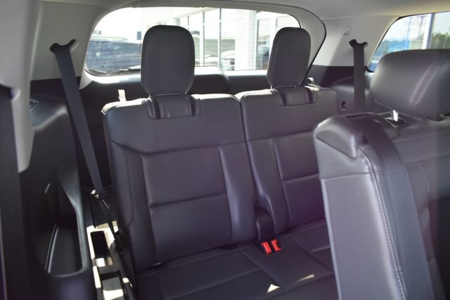 Used 2025 Ford Explorer Active w/ Active Comfort Package AWD/4WD image 42