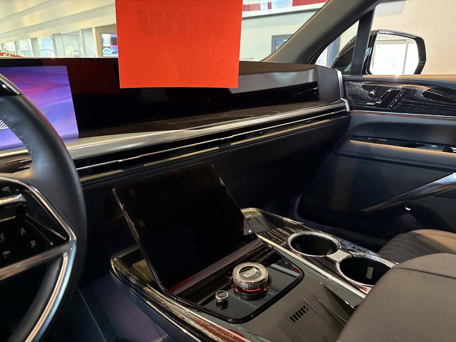 New 2025 Cadillac Escalade IQ Luxury 1 image 25