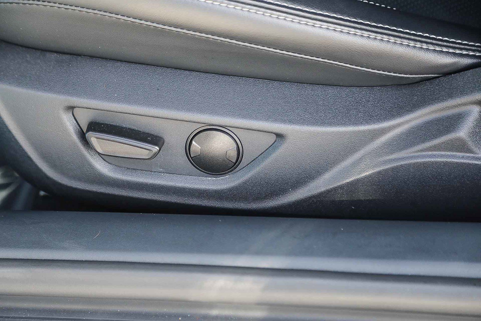 Used 2024 Ford Mustang GT Premium w/ GT Performance Package image 18