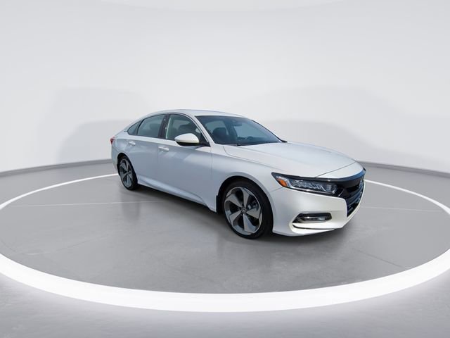 Used 2018 Honda Accord Sport image 2