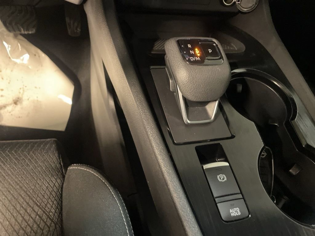 Used 2024 Nissan Rogue SV AWD/4WD image 25