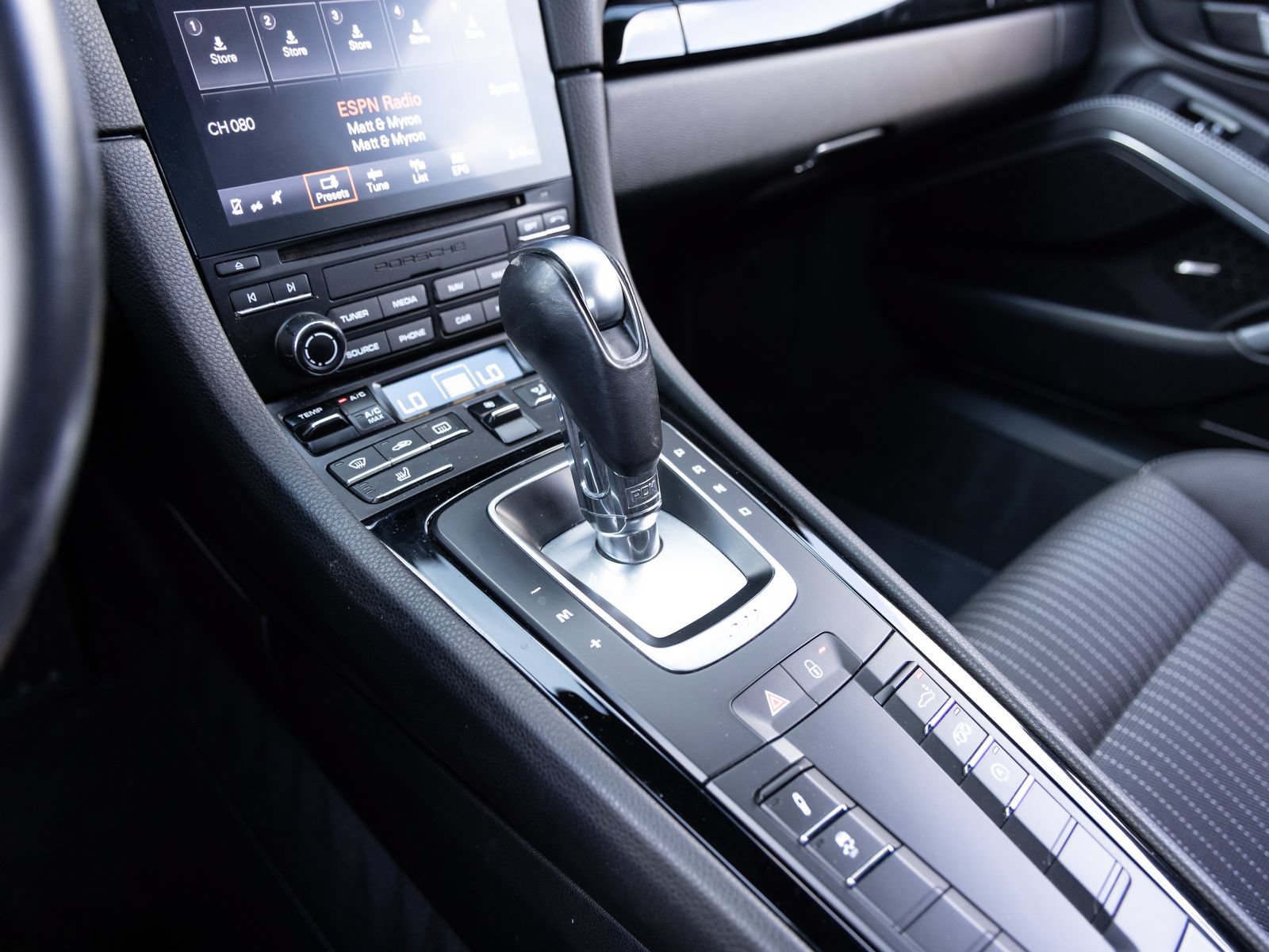 Certified 2018 Porsche 911 Carrera T RWD image 17