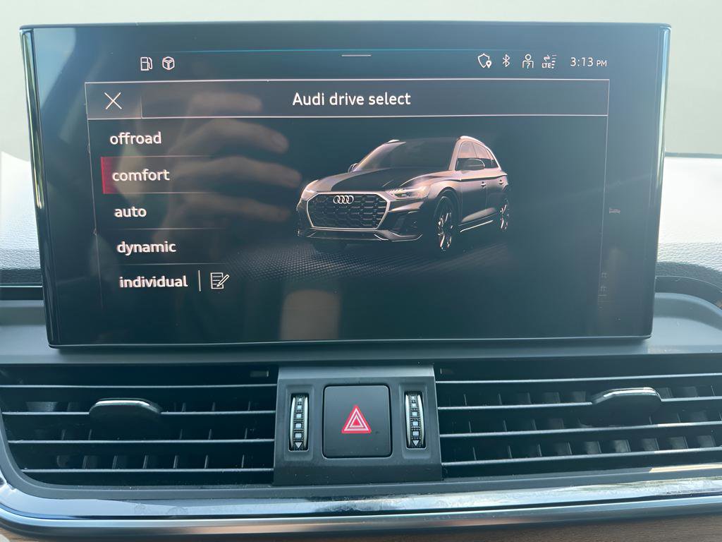 Used 2023 Audi Q5 Premium w/ Premium Plus Package AWD/4WD image 27