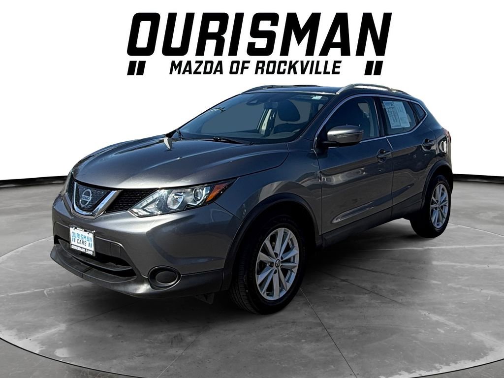Used 2019 Nissan Rogue Sport SV image 2