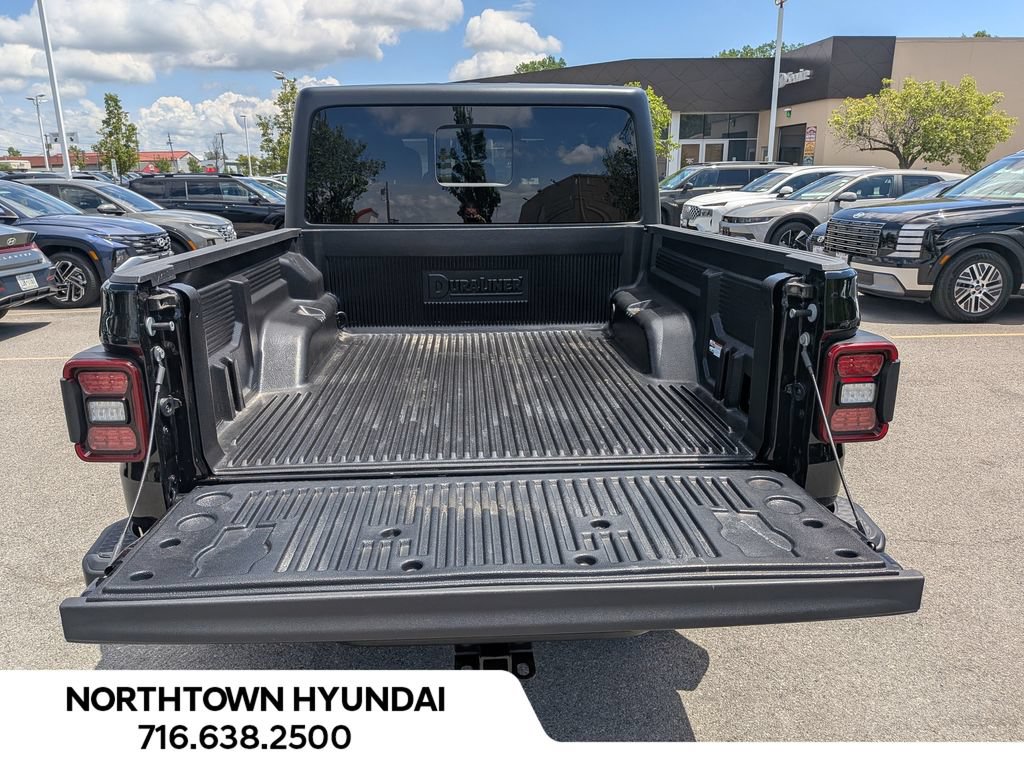 Used 2026 Jeep Gladiator Mojave AWD/4WD image 33