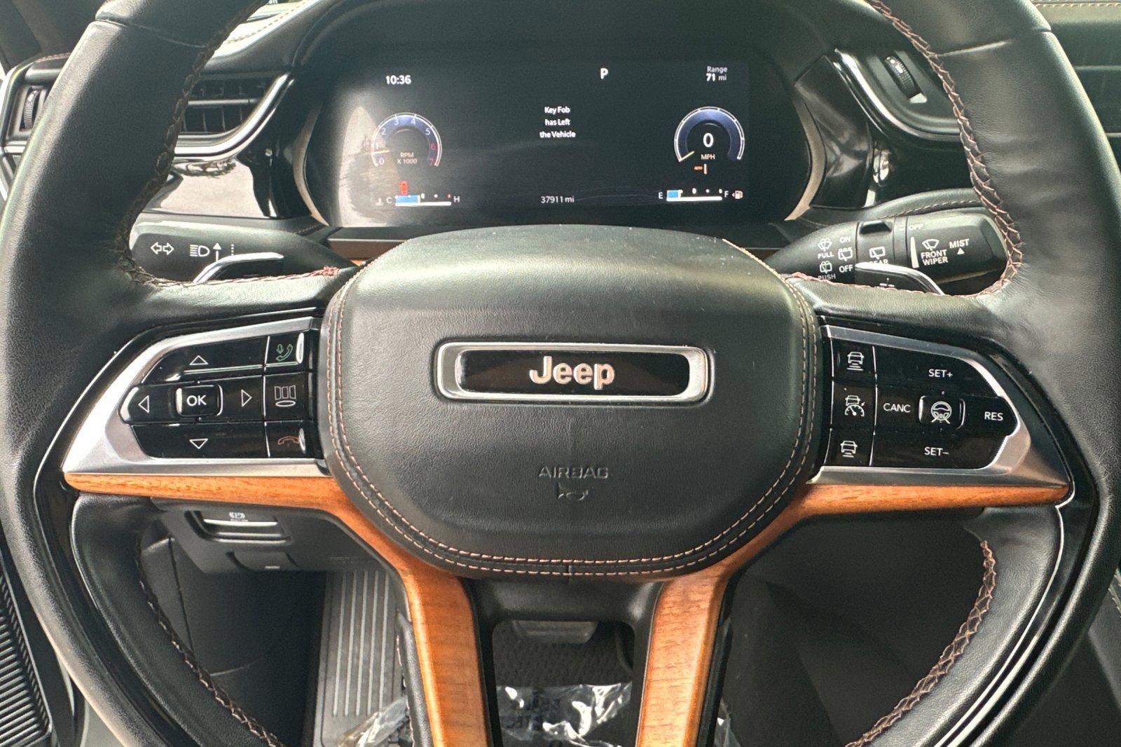 Used 2023 Jeep Grand Cherokee L Summit image 26