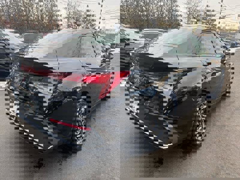 Used 2025 Hyundai Elantra Sport image 6