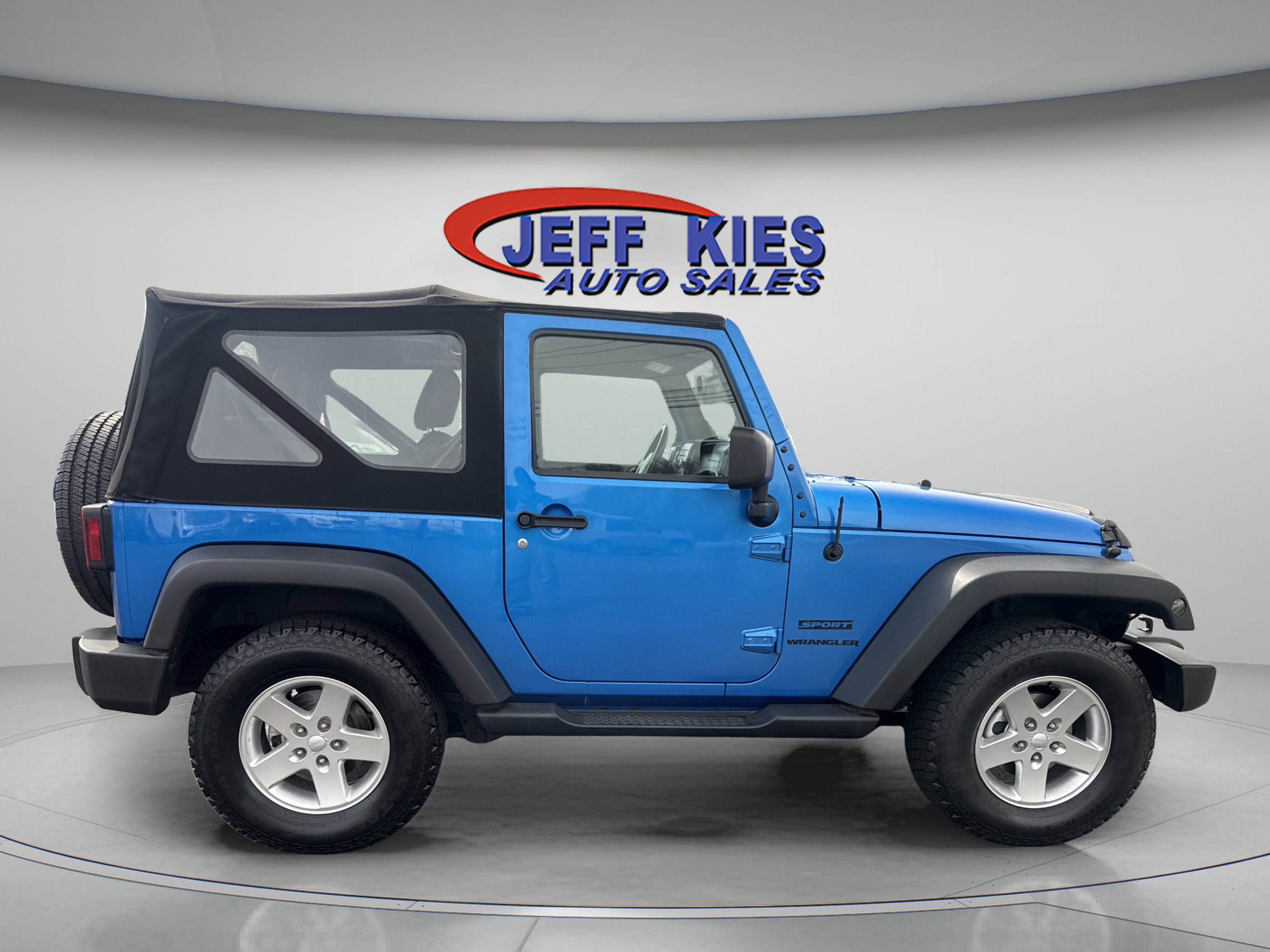 Used 2015 Jeep Wrangler Sport w/ Quick Order Package 23S AWD/4WD image 3