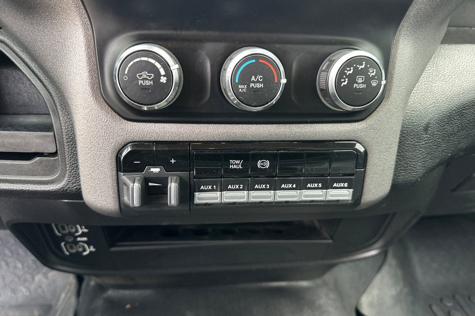 Used 2020 RAM 4500 Tradesman image 20