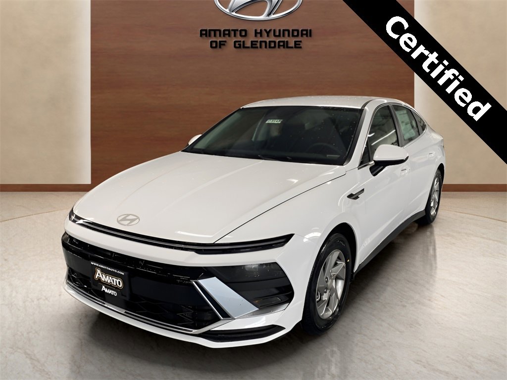 Used 2025 Hyundai Sonata SE image 1