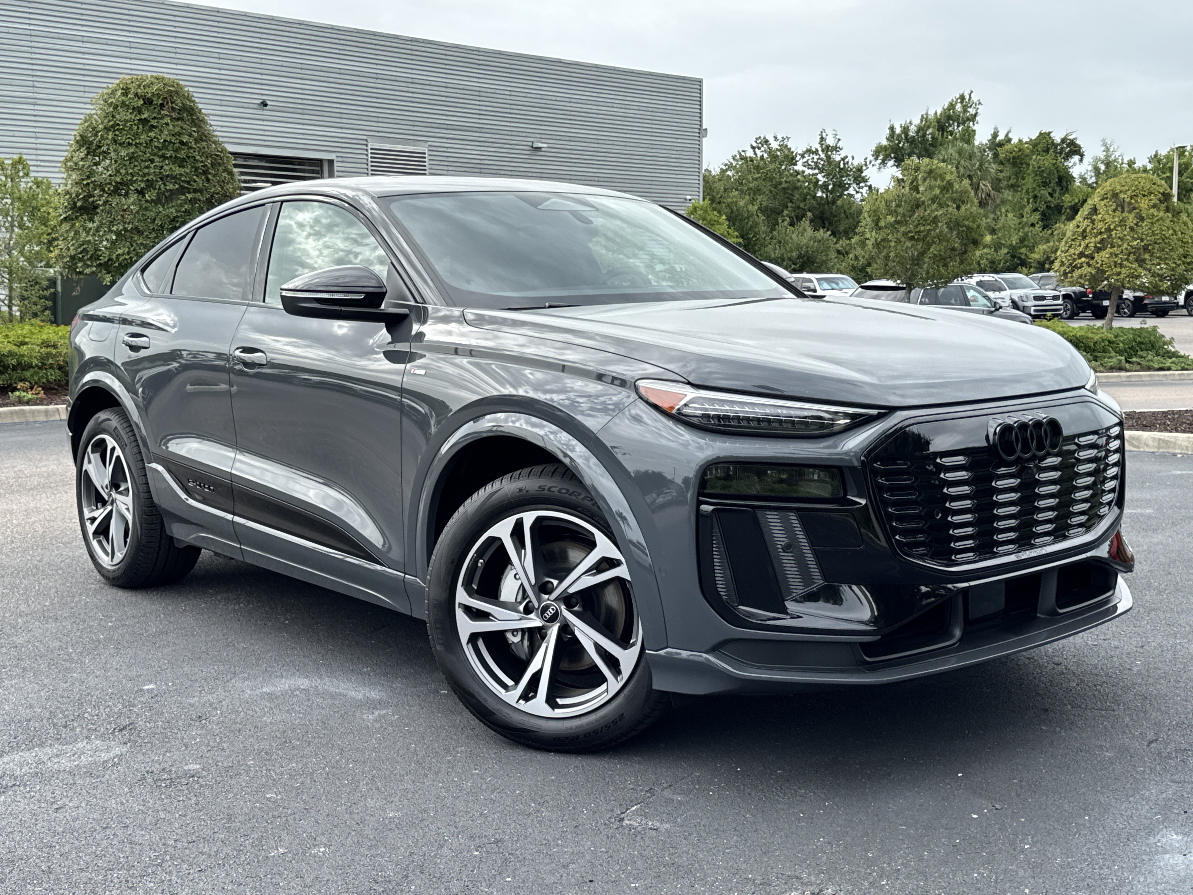 New 2027 Audi Q6 e-tron Premium Plus