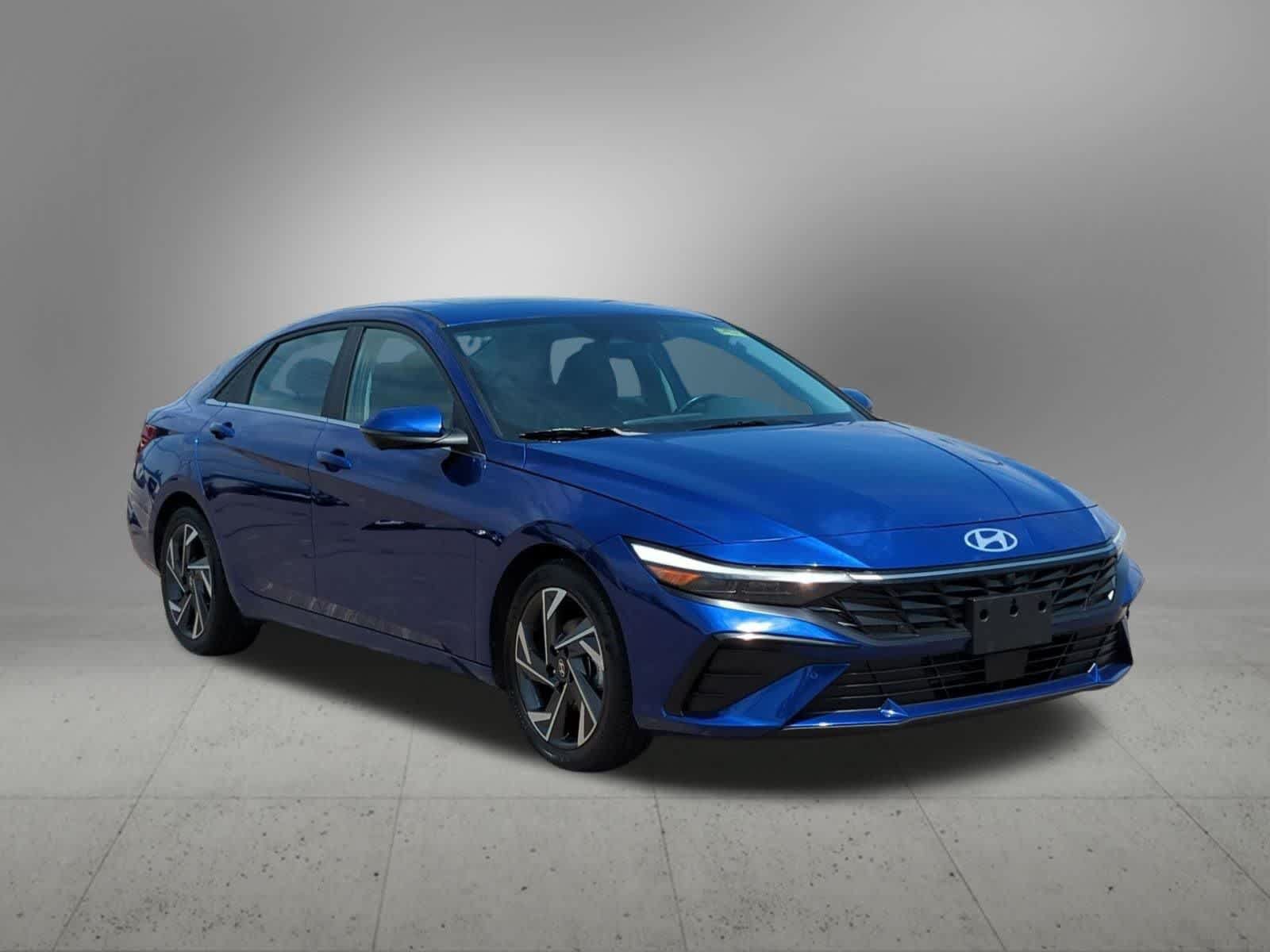 Used 2024 Hyundai Elantra Limited FWD image 8