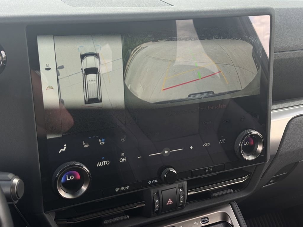 Used 2024 Lexus GX 550 w/ Accessory Package (2T) image 18