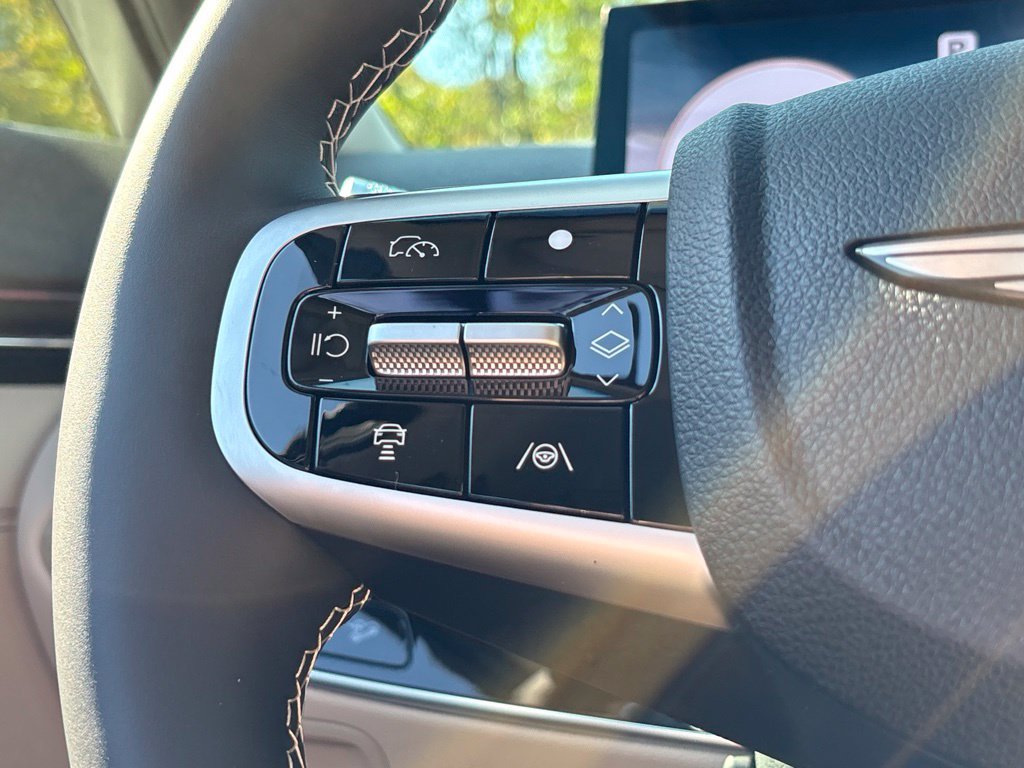 New 2027 Genesis GV70 2.5T Advanced AWD/4WD image 21