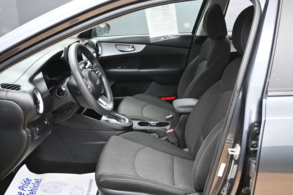Used 2024 Kia Forte LXS FWD image 16
