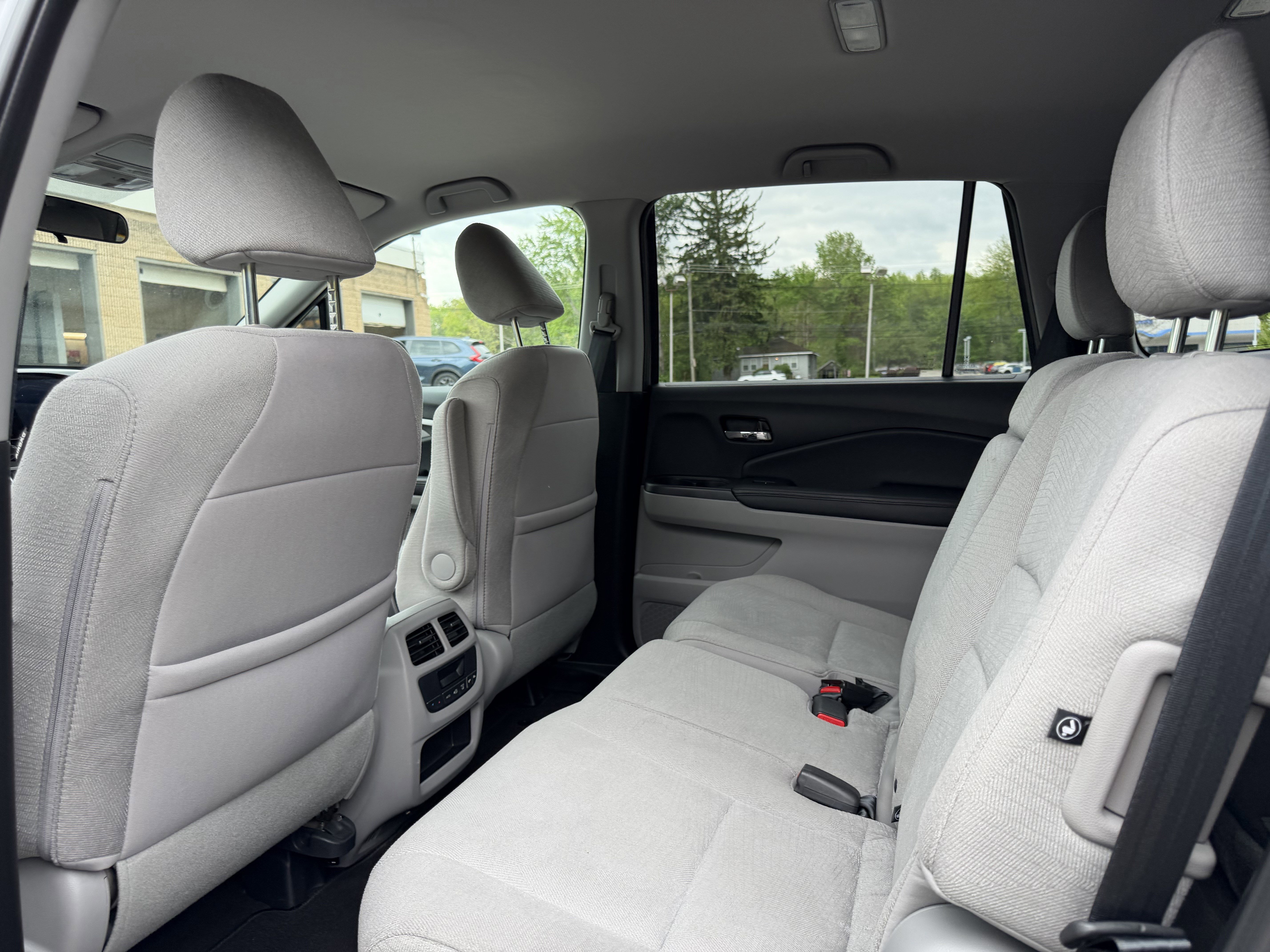 Used 2017 Honda Pilot EX image 27