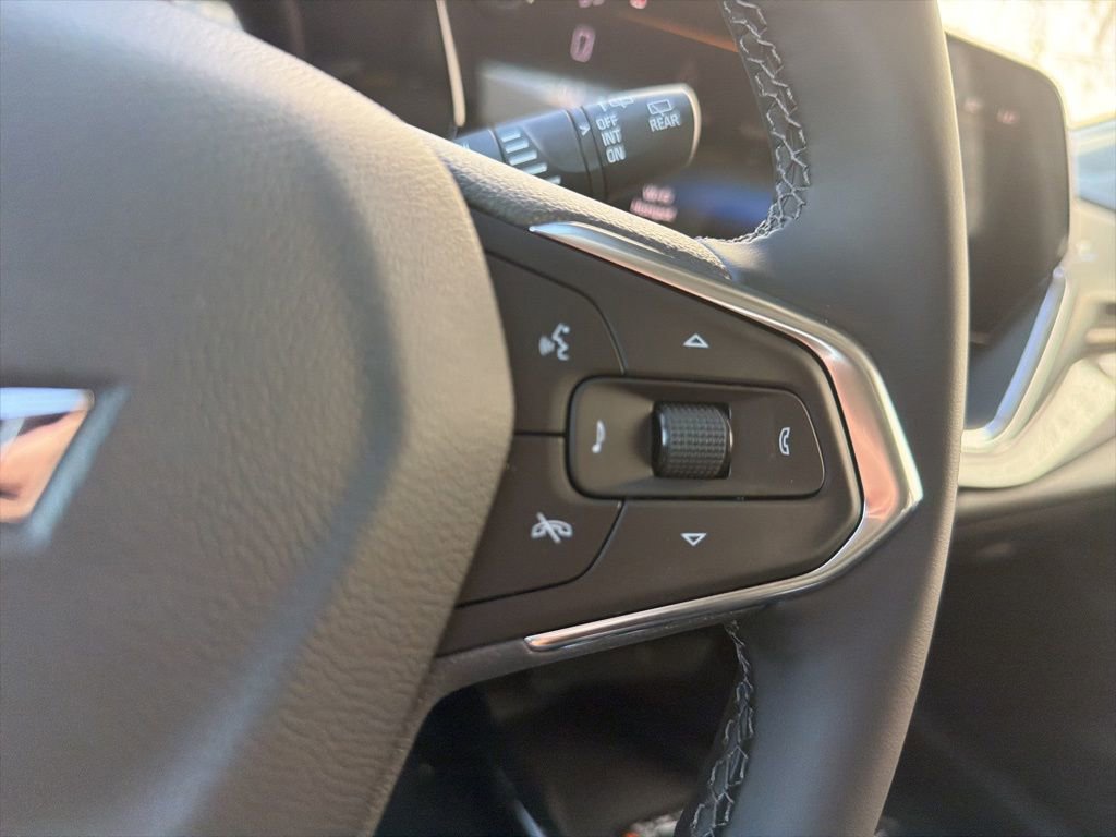 New 2026 Chevrolet Trax ACTIV w/ Sunroof Package FWD image 12