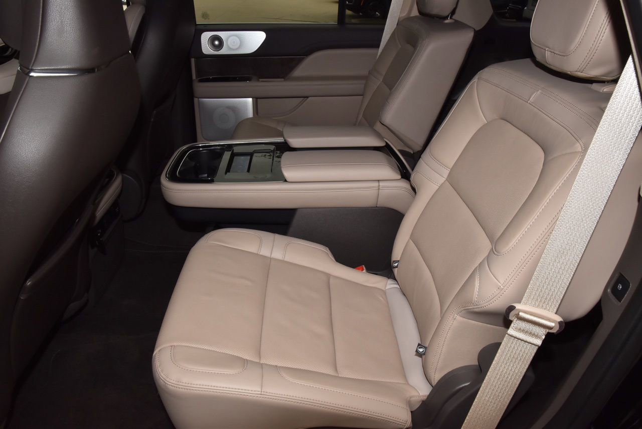 Certified 2023 Lincoln Navigator Reserve AWD/4WD image 14