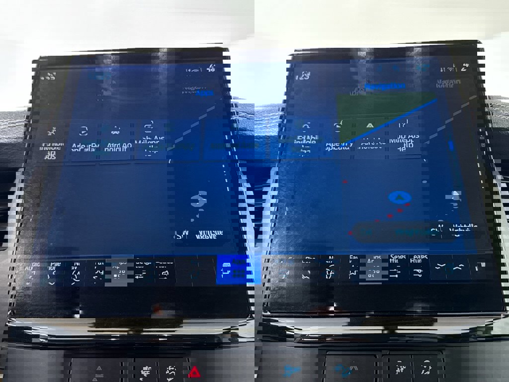 Used 2022 Ford Expedition XLT image 18