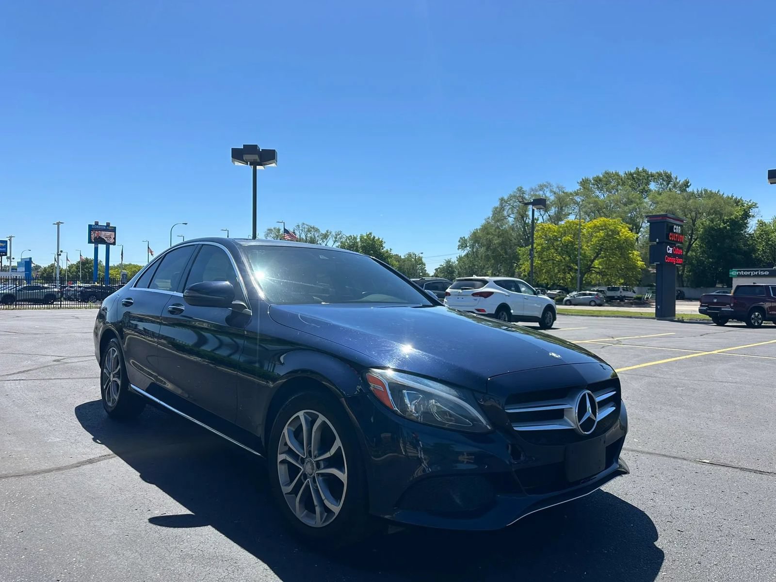 Used 2017 Mercedes-Benz C 300 4MATIC Sedan image 3