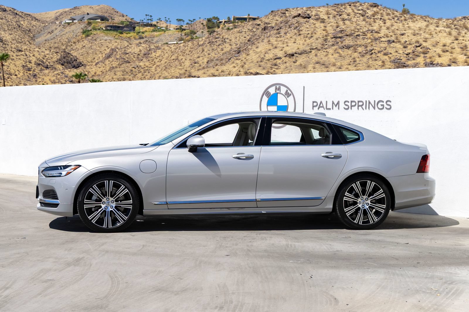 Used 2024 Volvo S90 T8 Ultimate AWD/4WD image 3