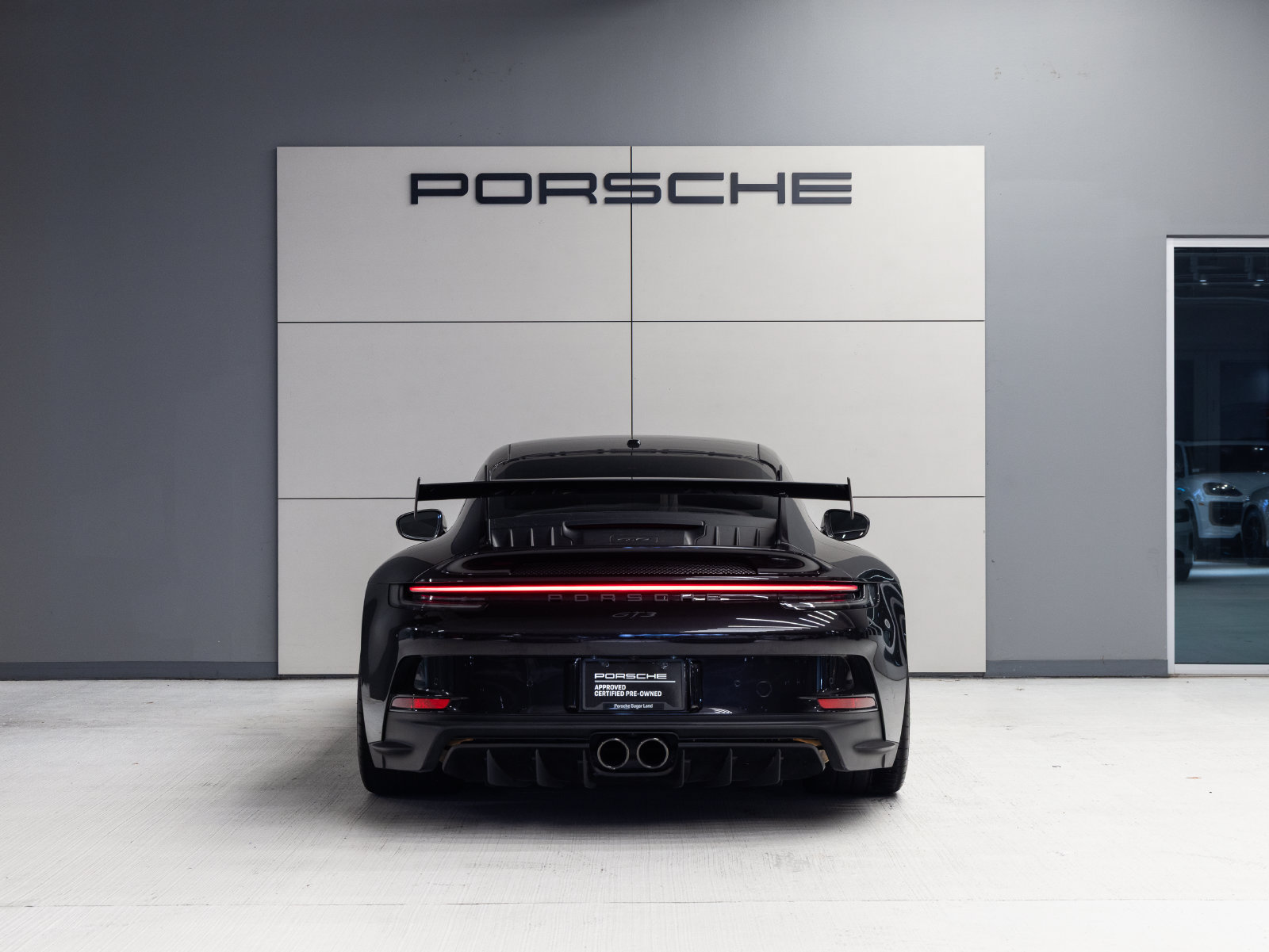 Certified 2022 Porsche 911 GT3 RWD image 6