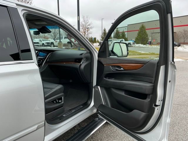 Used 2019 Cadillac Escalade Premium Luxury image 22