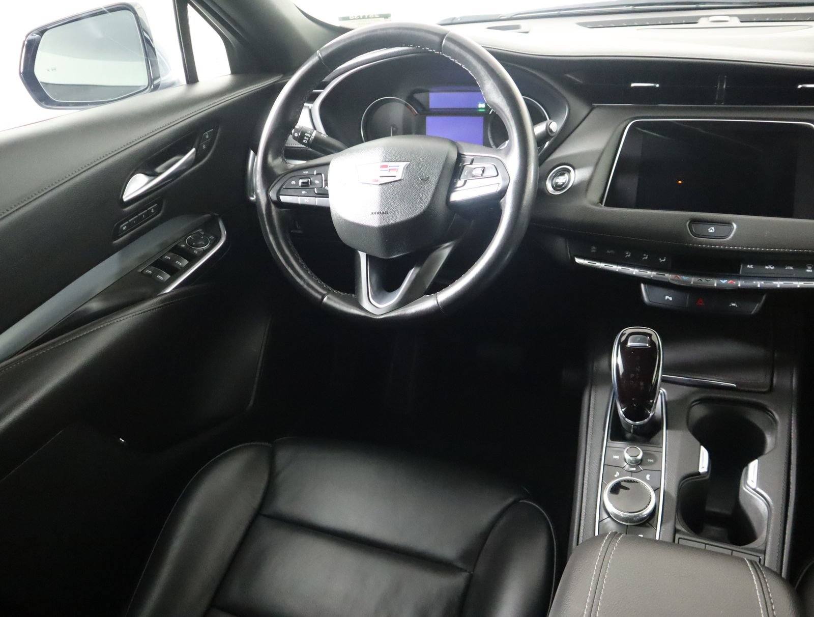 Used 2023 Cadillac XT4 Premium Luxury AWD/4WD image 31
