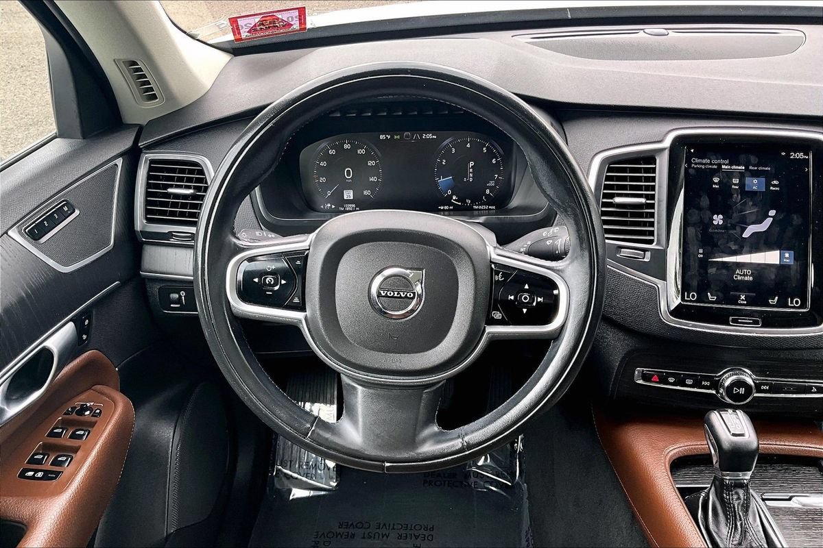 Used 2020 Volvo XC90 T6 Momentum w/ Protection Package Premier AWD/4WD image 19