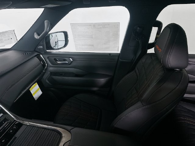 New 2025 Nissan Armada PRO-4X AWD/4WD image 26