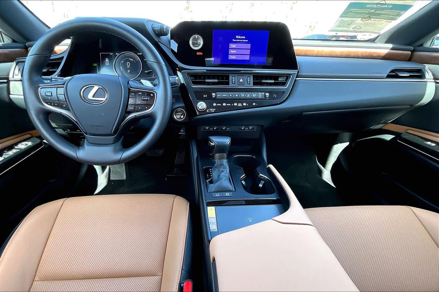 Used 2025 Lexus ES 300h w/ Premium Package FWD image 14