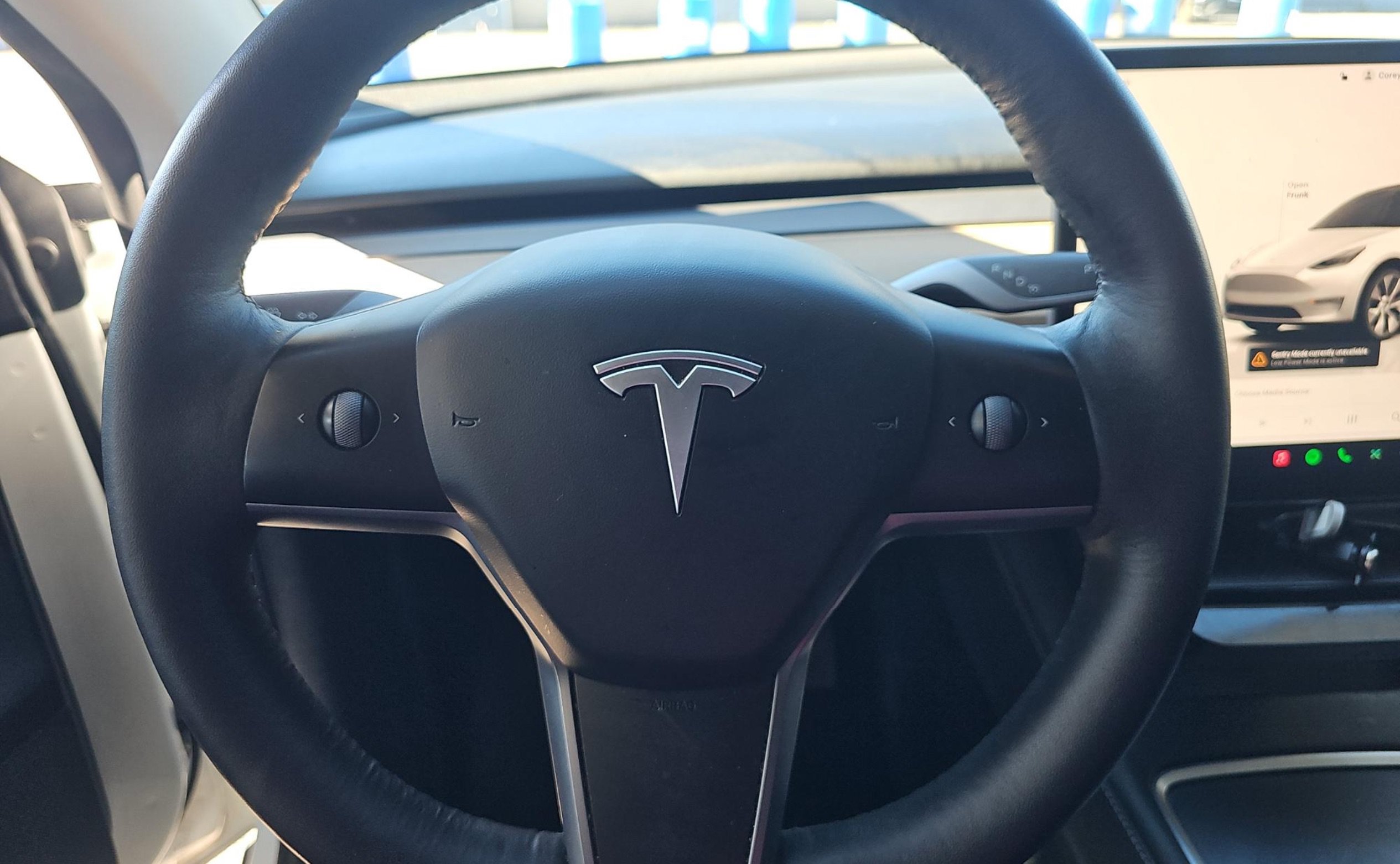 Used 2023 Tesla Model Y Performance AWD/4WD image 6