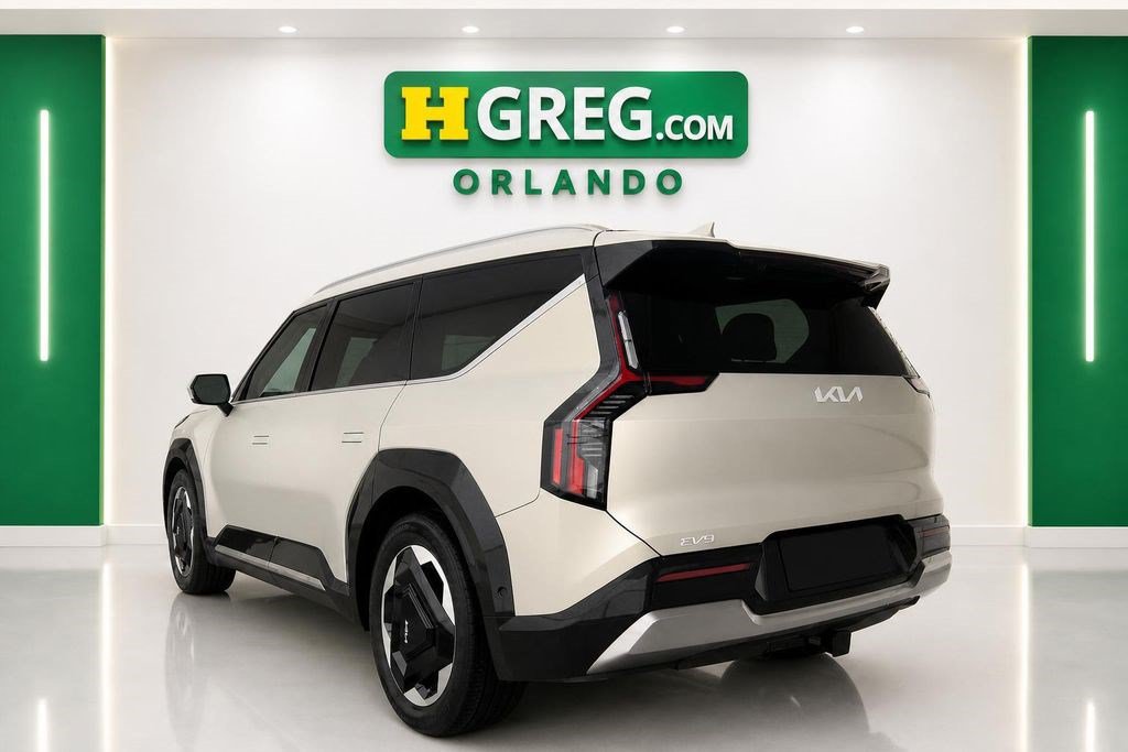 Used 2024 Kia EV9 Land AWD/4WD image 2