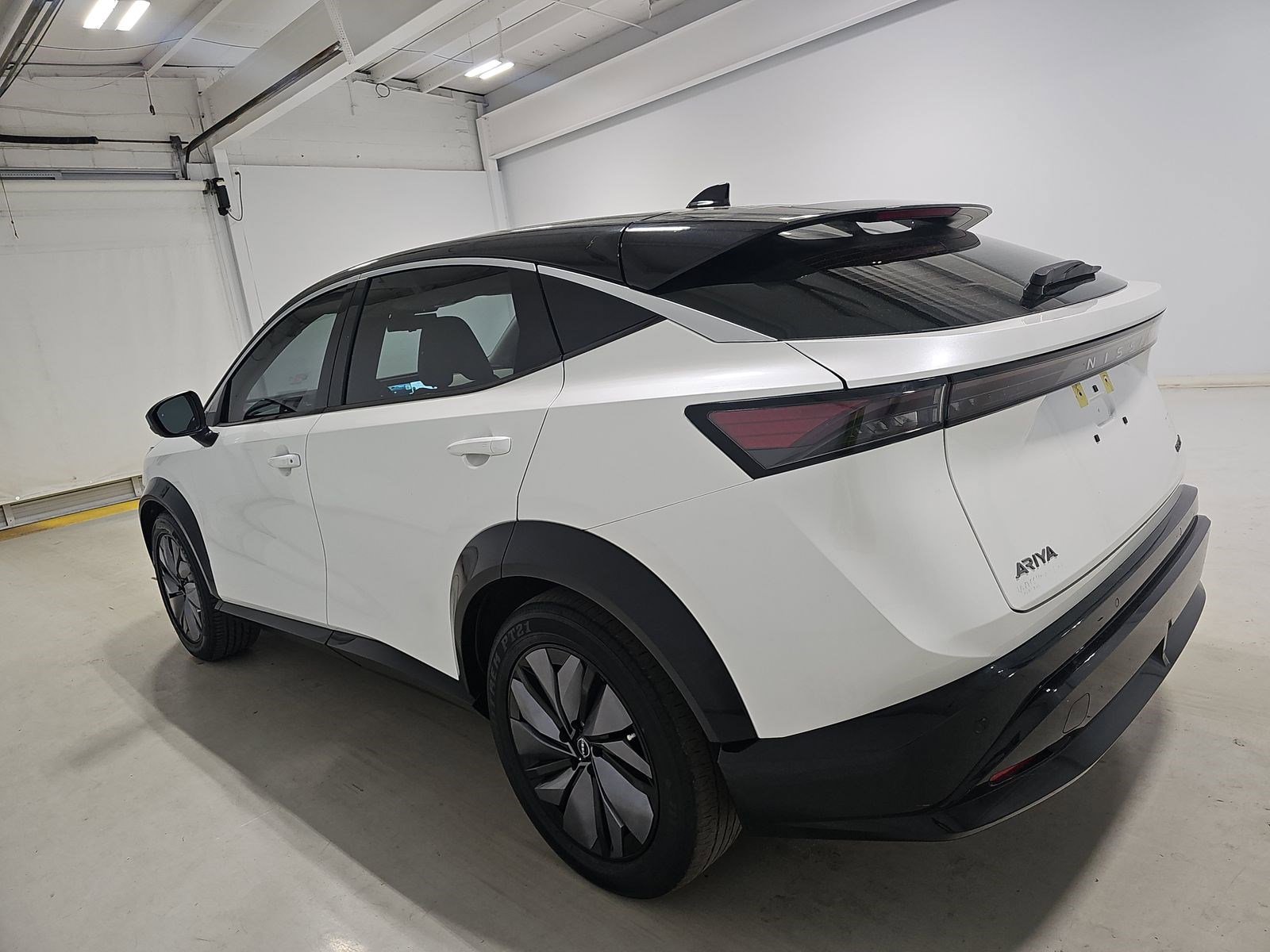 Used 2023 Nissan Ariya FWD image 7