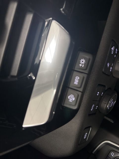 Used 2025 Chevrolet Silverado 2500 LTZ w/ LTZ Plus Package AWD/4WD image 12