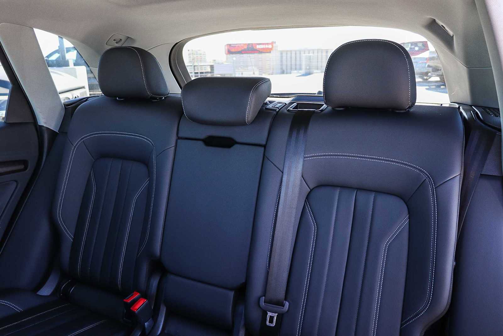 Used 2023 Audi Q5 2.0T Premium w/ Convenience Package image 25