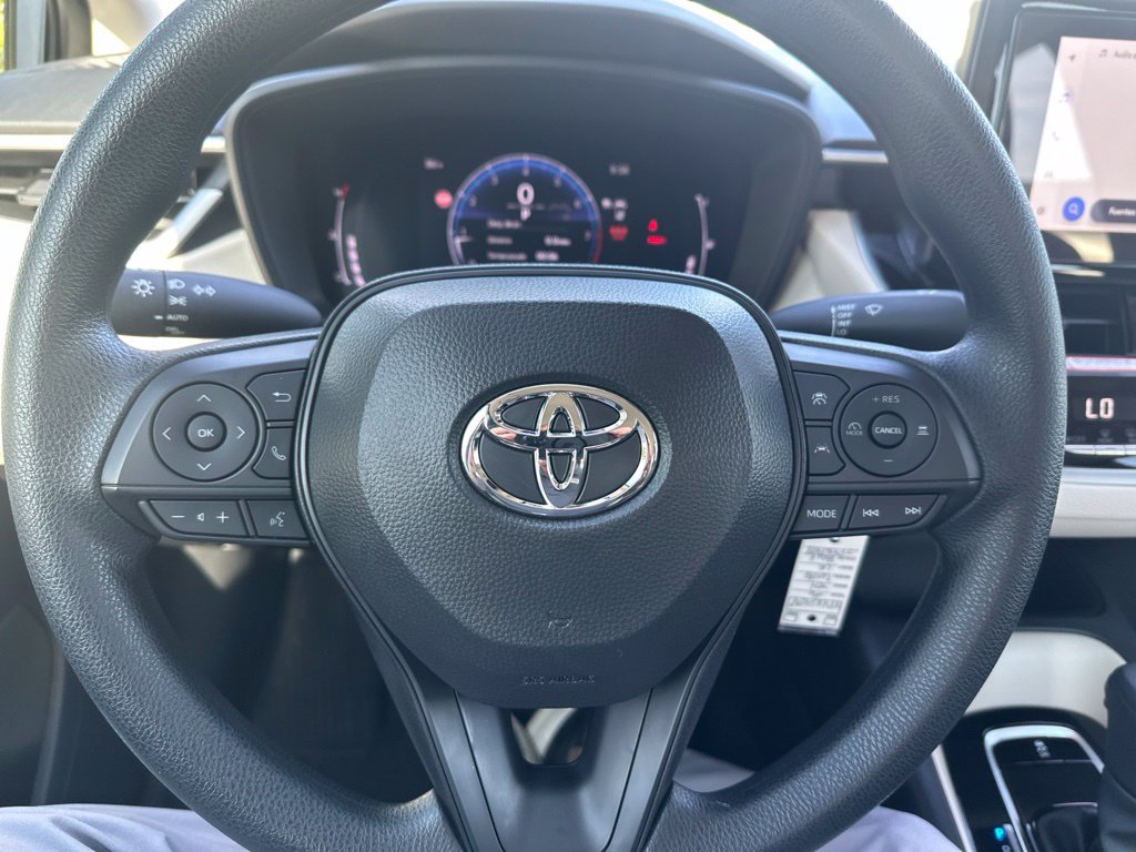 Used 2026 Toyota Corolla LE FWD image 14
