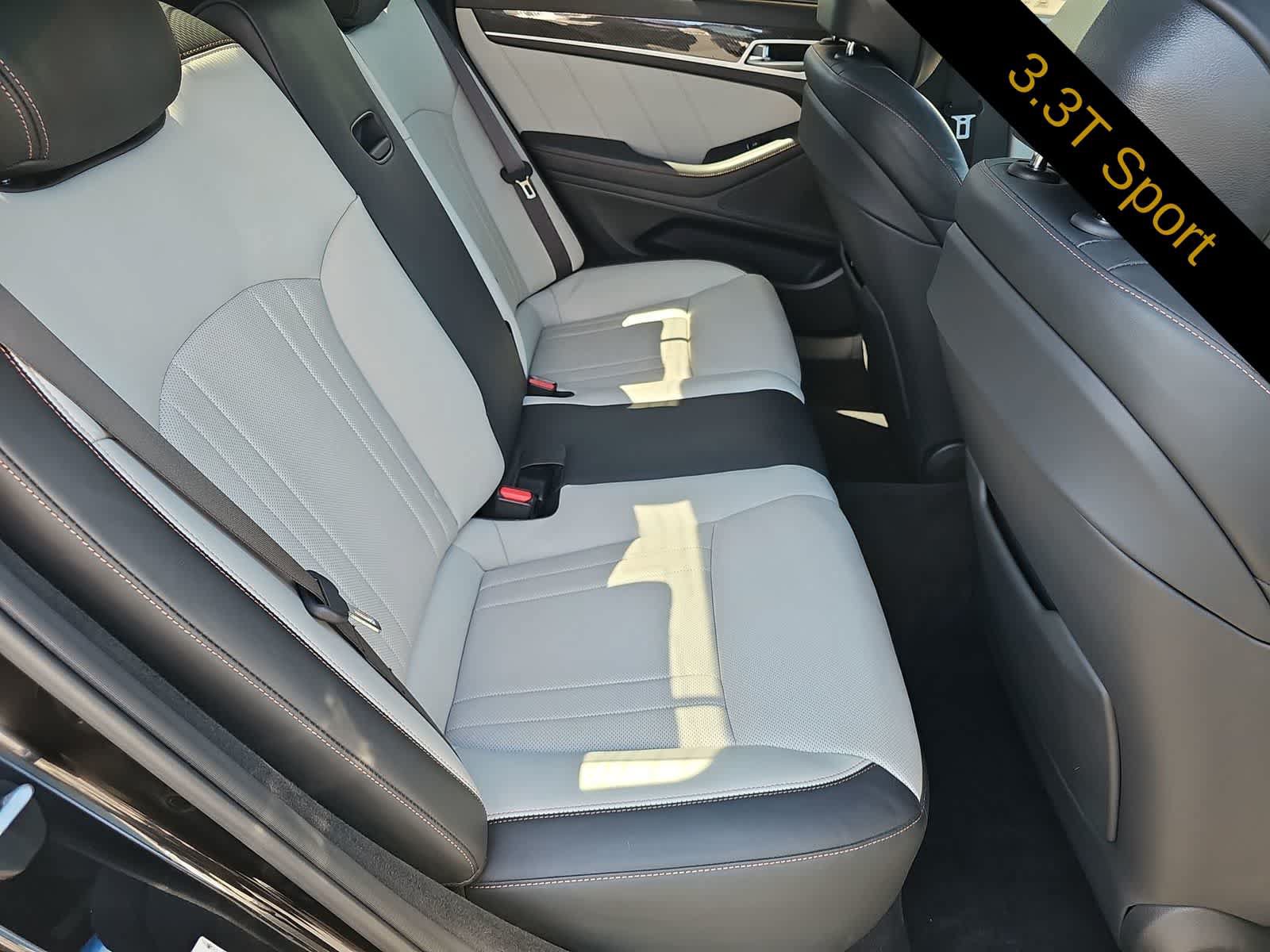 Used 2018 Genesis G80 3.3T Sport RWD image 17