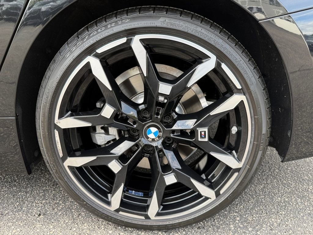 Certified 2025 BMW 330i xDrive Sedan w/ M Sport Package AWD/4WD image 16