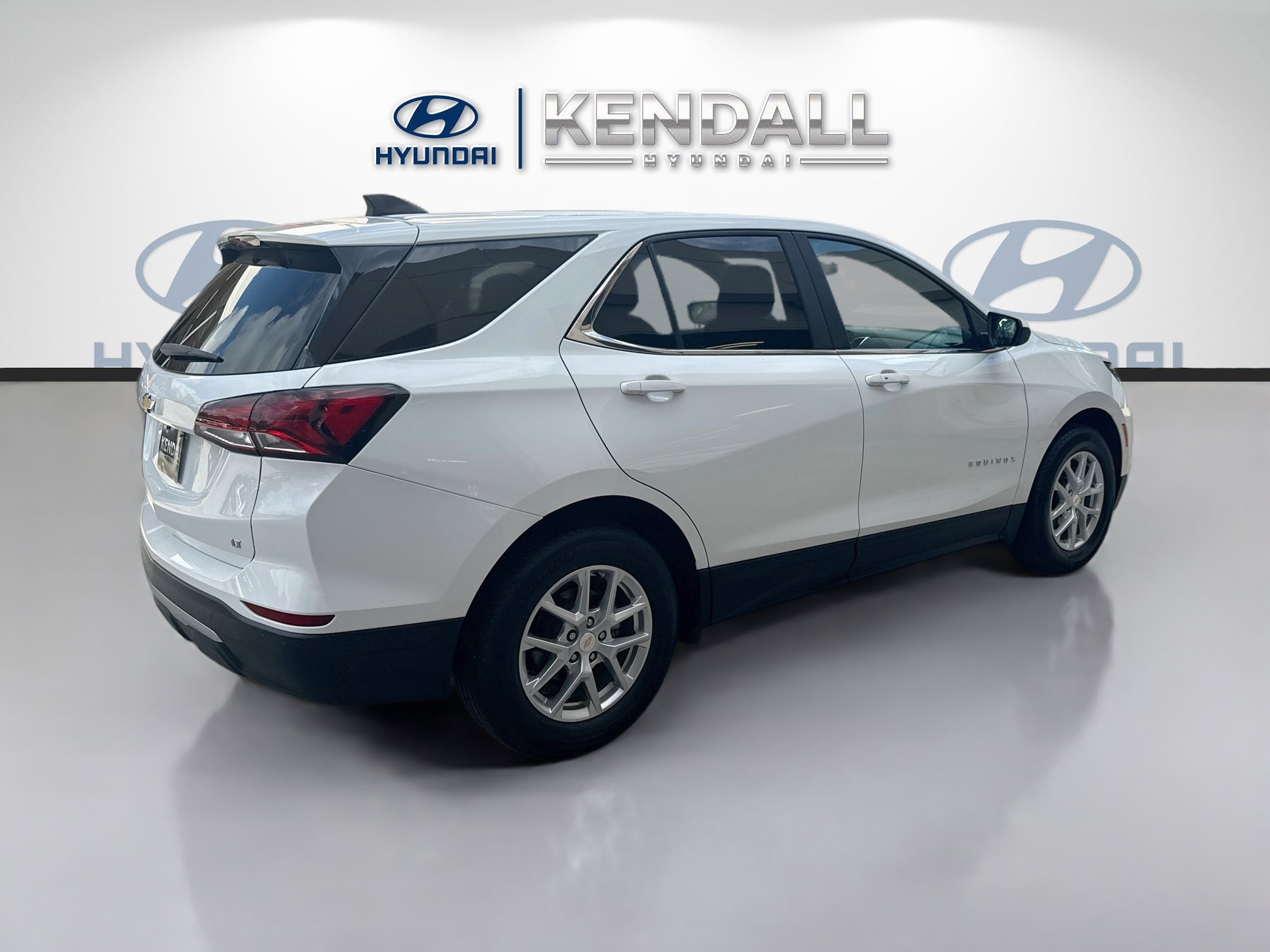 Used 2023 Chevrolet Equinox LT FWD image 6