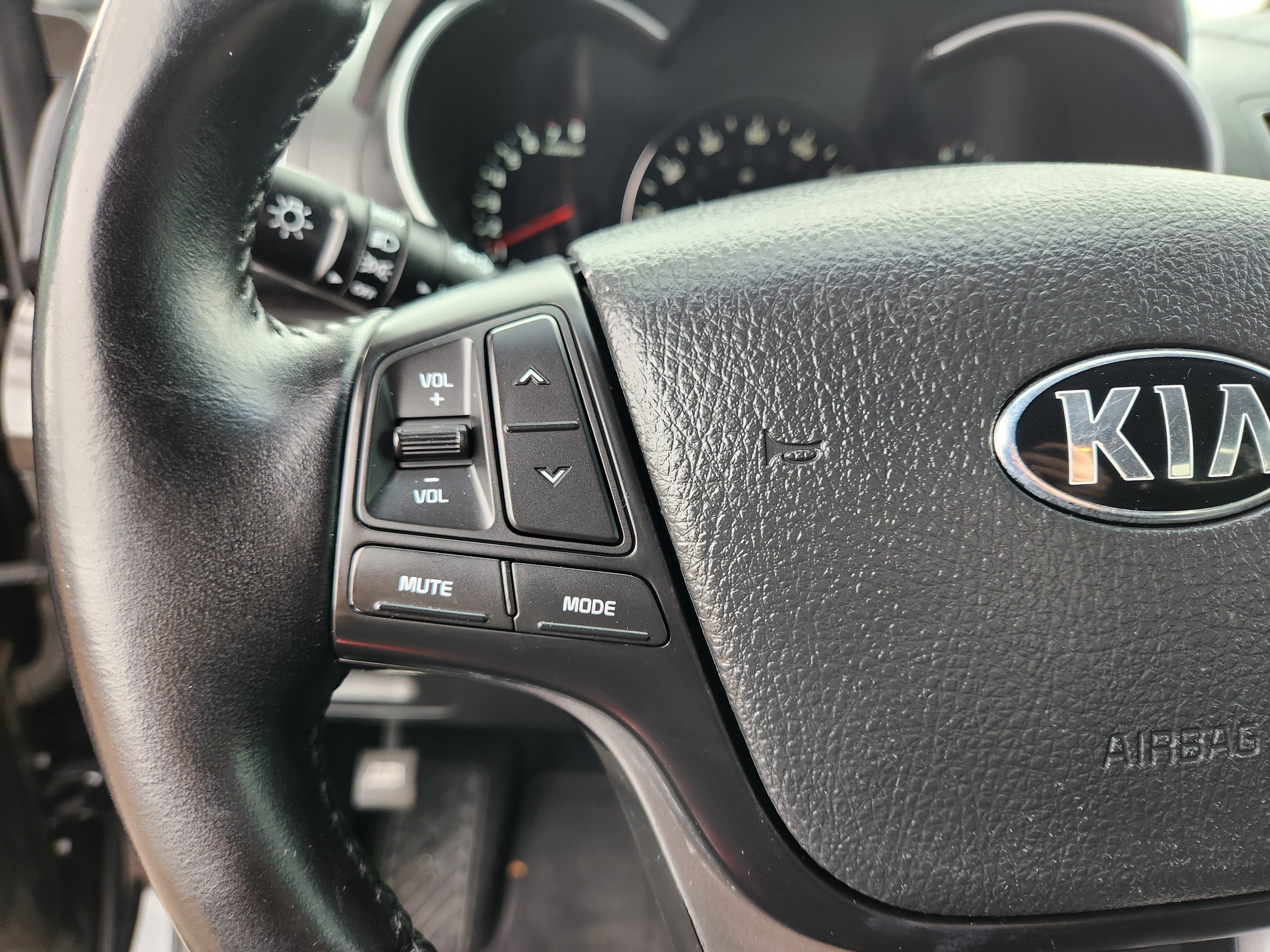 Used 2015 Kia Sorento EX image 19