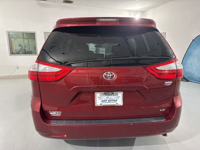 Used 2015 Toyota Sienna LE FWD image 8
