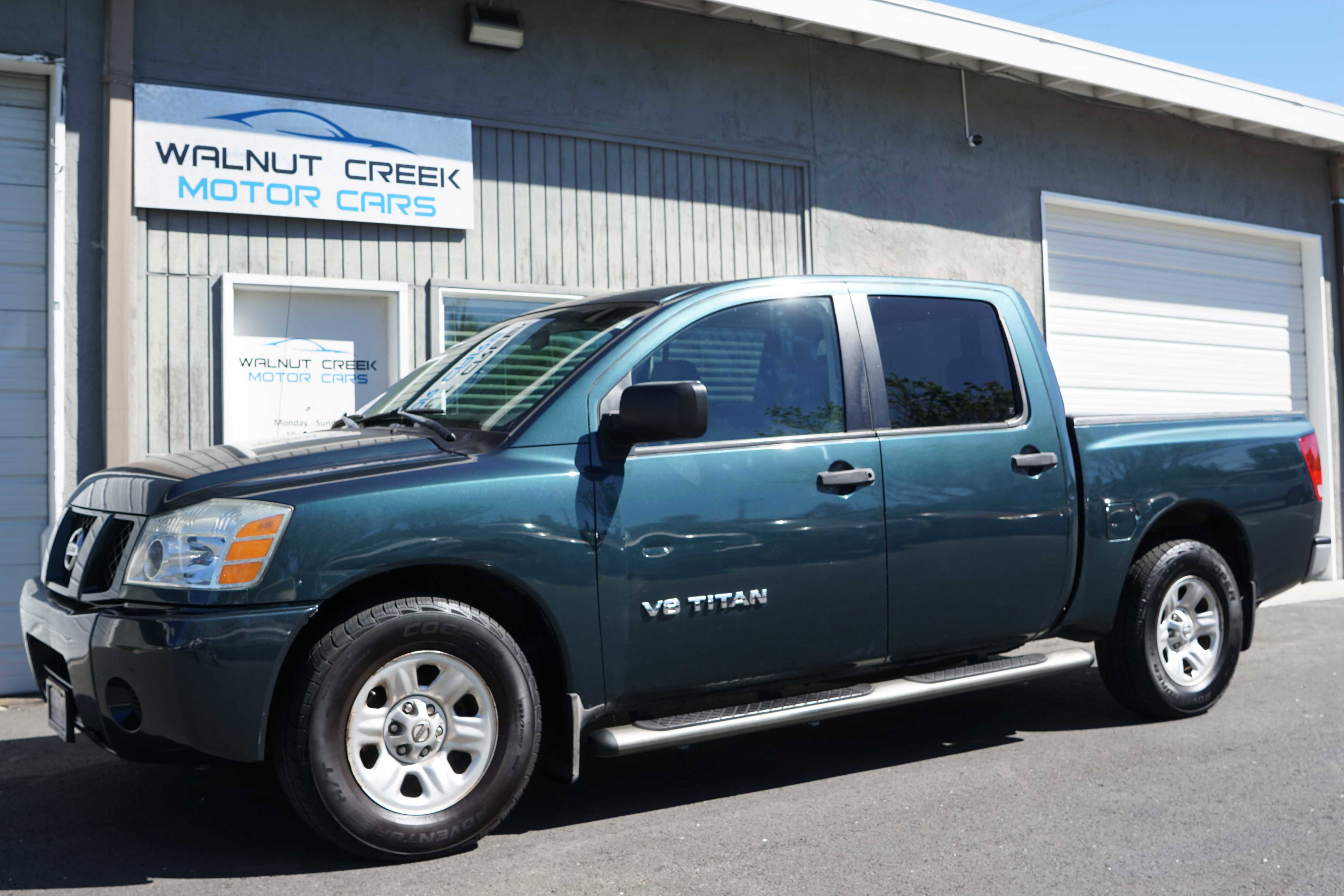 Used 2005 Nissan Titan XE image 4