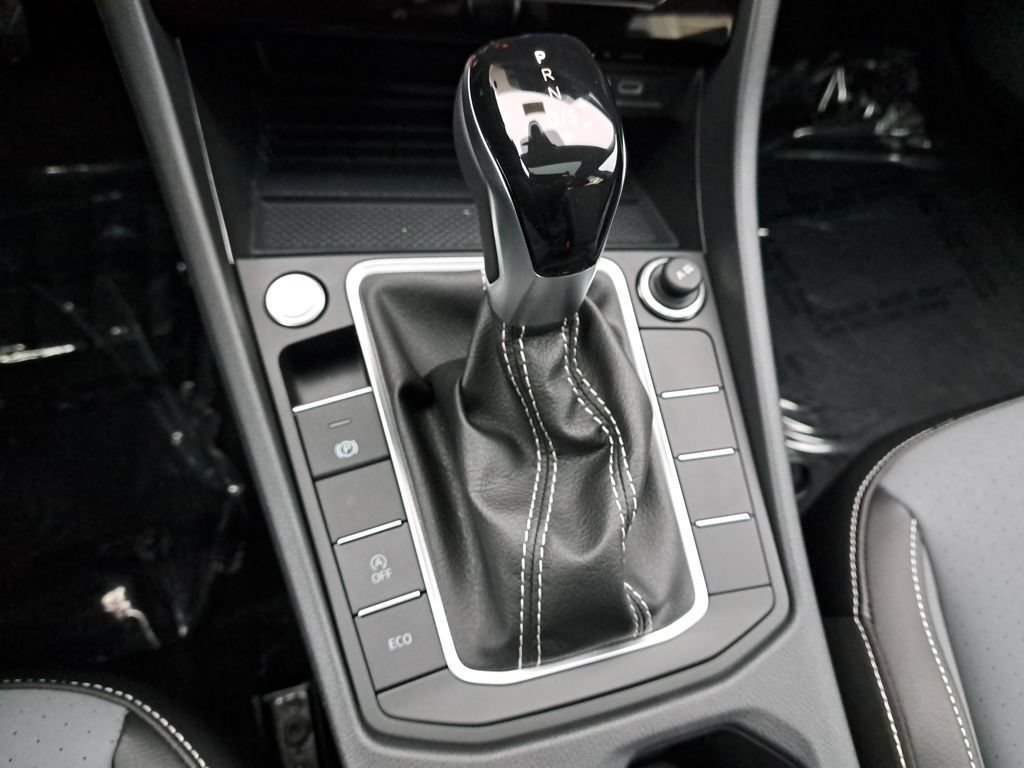 New 2026 Volkswagen Jetta SE FWD image 21