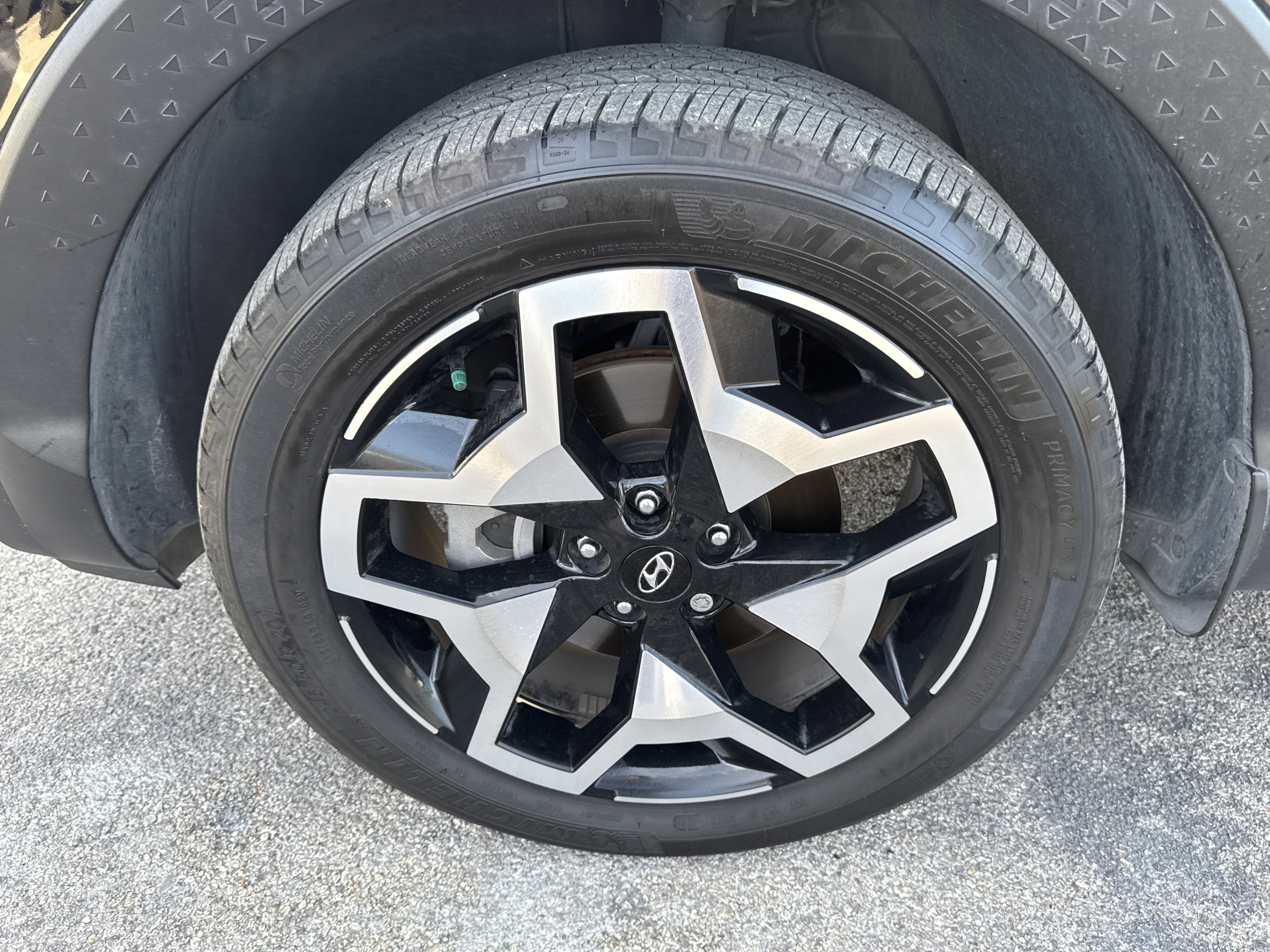 Used 2023 Hyundai Santa Cruz Limited w/ Cargo Package image 9