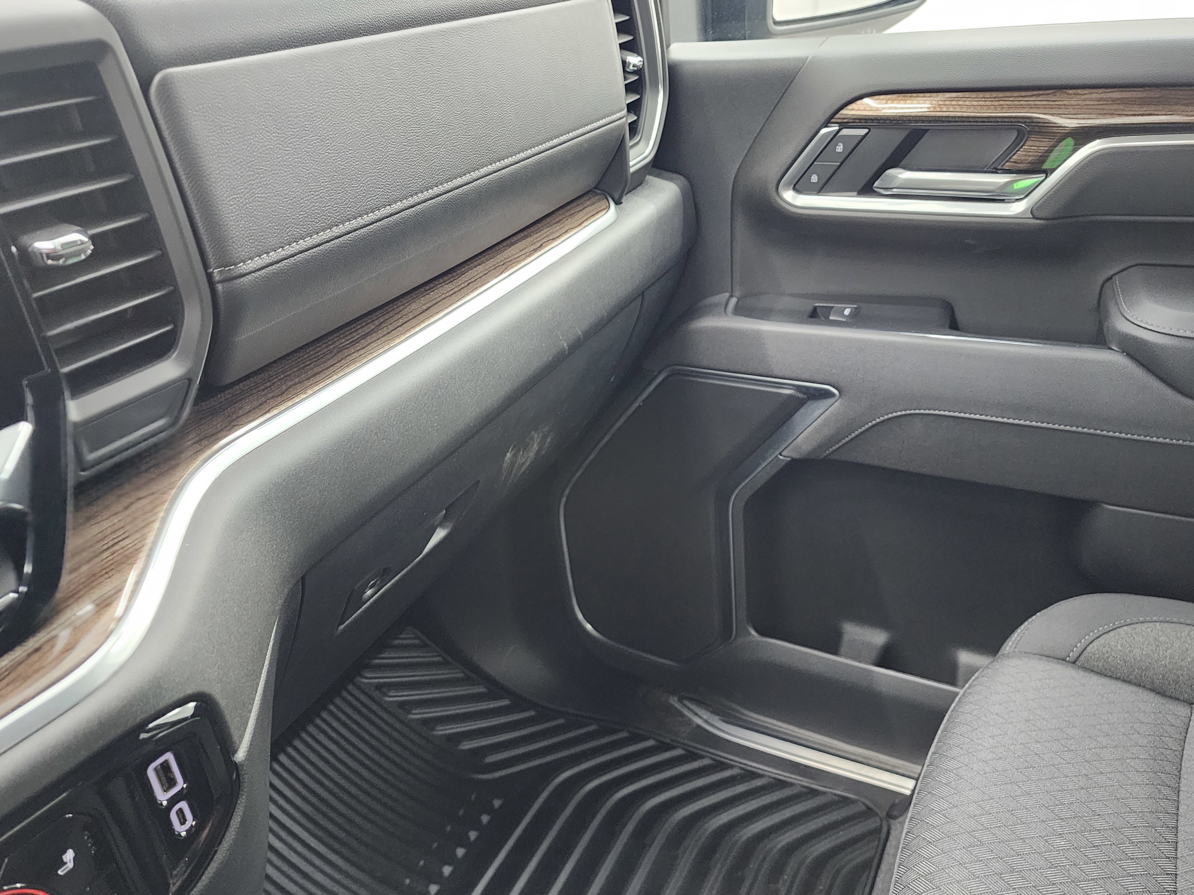 Used 2025 Chevrolet Silverado 2500 LT w/ All Star Edition image 13