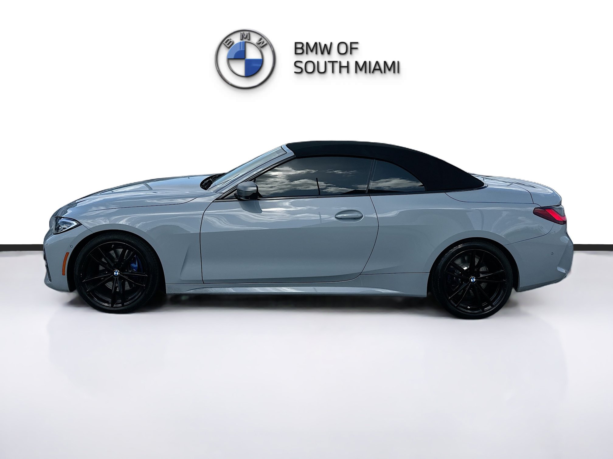 Certified 2024 BMW M440i Convertible w/ Parking Assistance Package RWD image 4