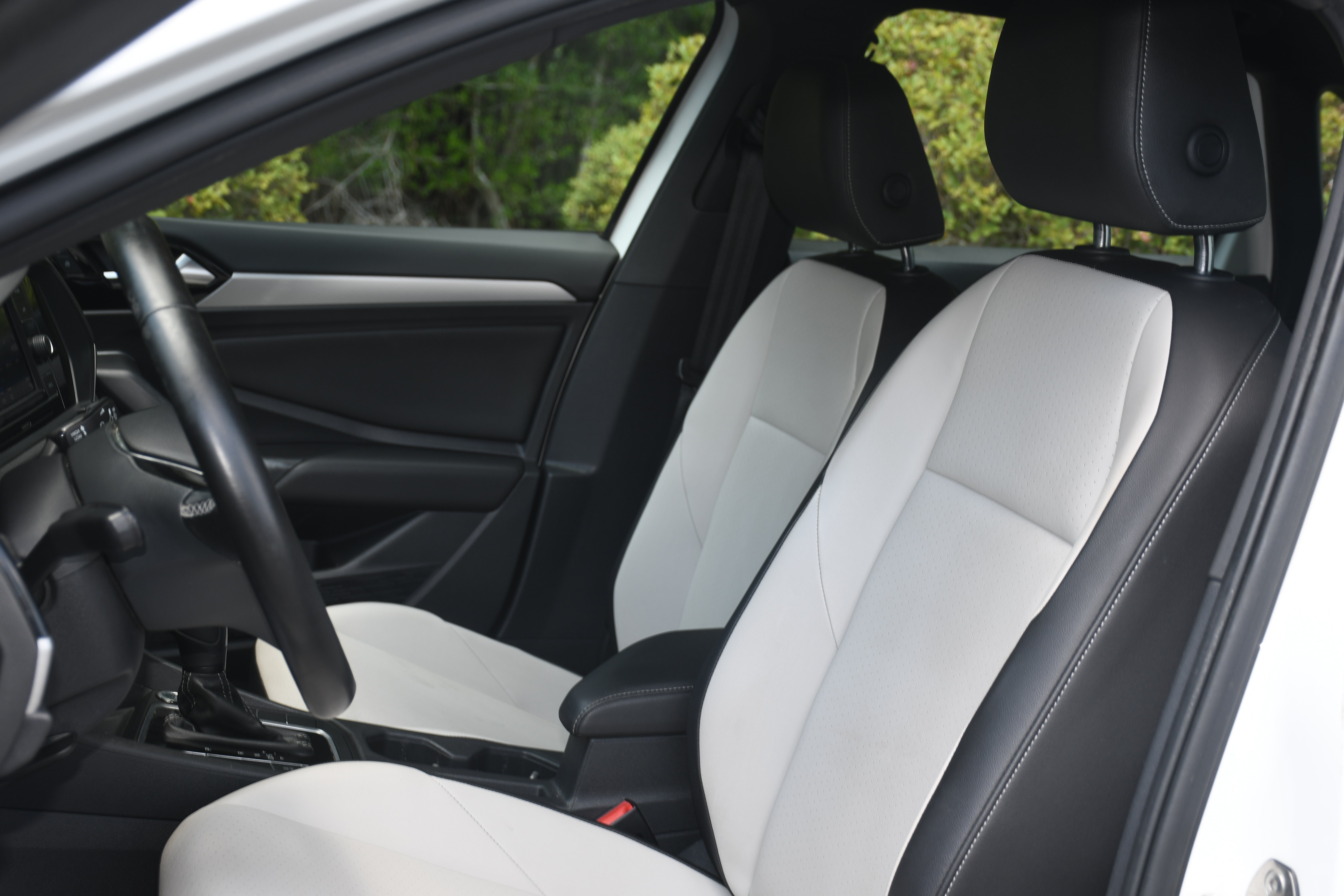 Used 2021 Volkswagen Jetta R-Line FWD image 12
