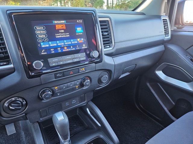 Used 2023 Nissan Frontier SV image 21